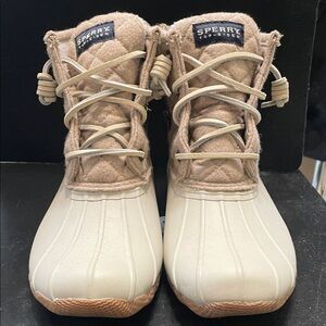 Women’s Sperry Tan Duck Boots